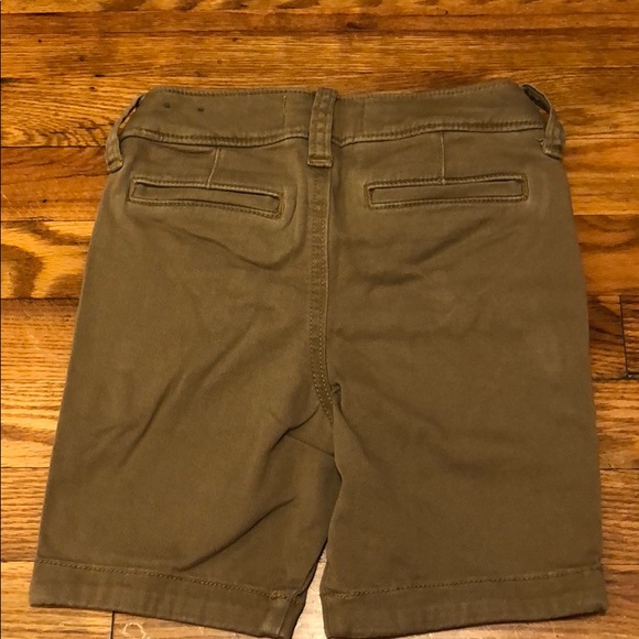 Shorts - Picture 2 of 3